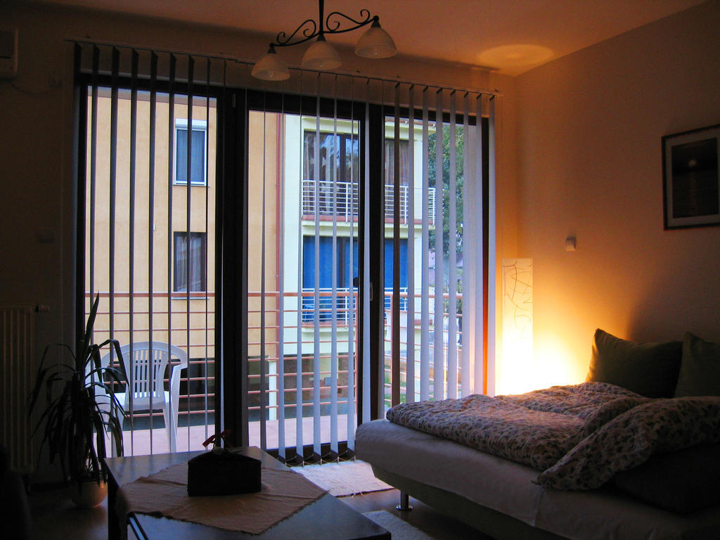 Mandarin Wellness Apartman Siófok Kamer foto