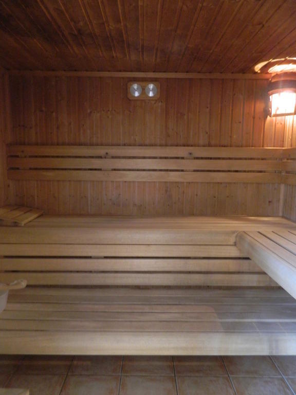 Mandarin Wellness Apartman Siófok Kamer foto