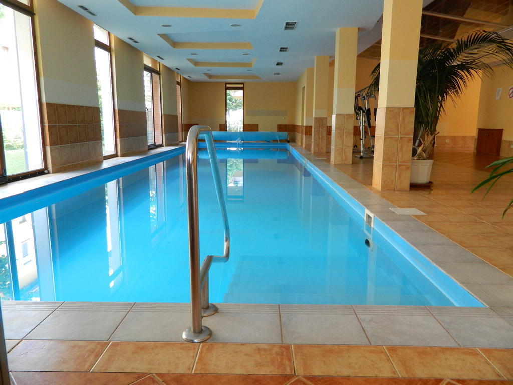 Mandarin Wellness Apartman Siófok Kamer foto