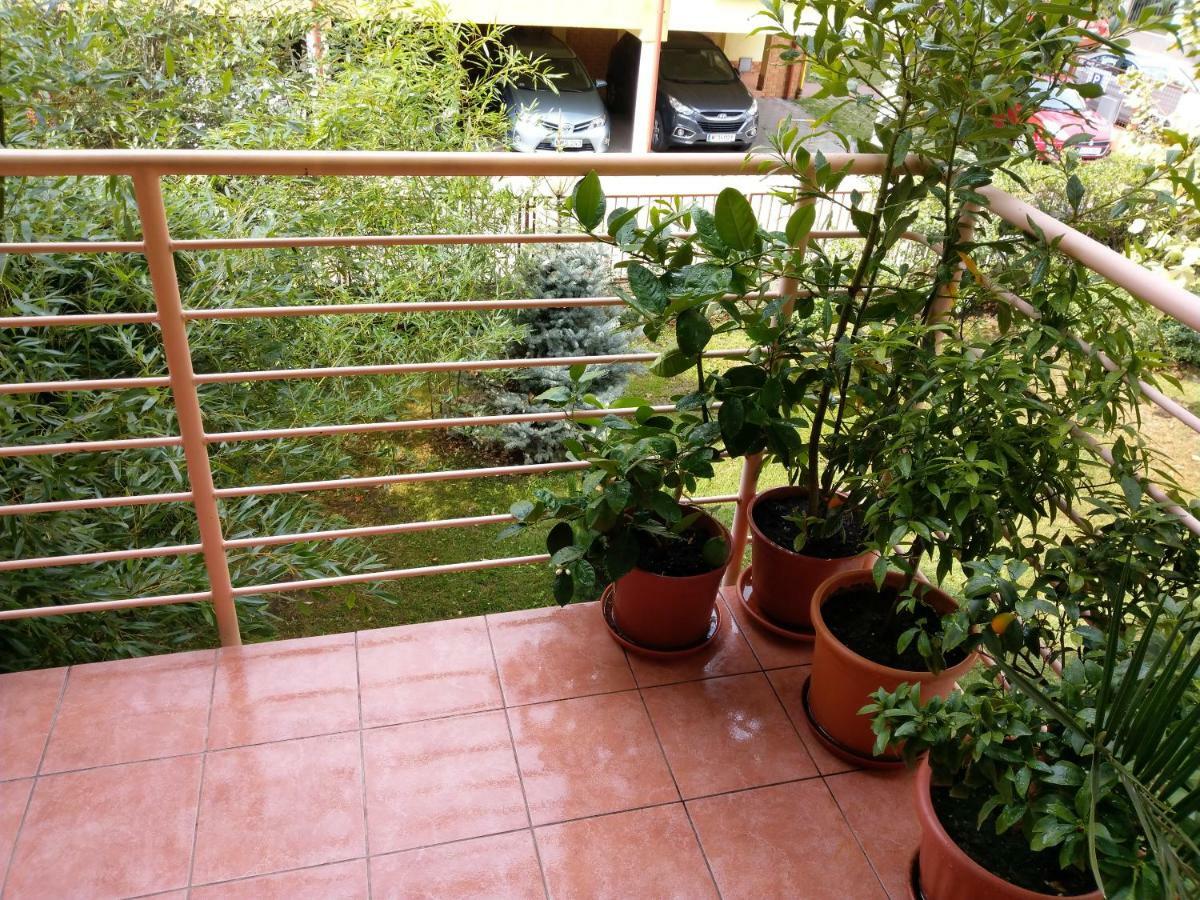 Mandarin Wellness Apartman Siófok Buitenkant foto