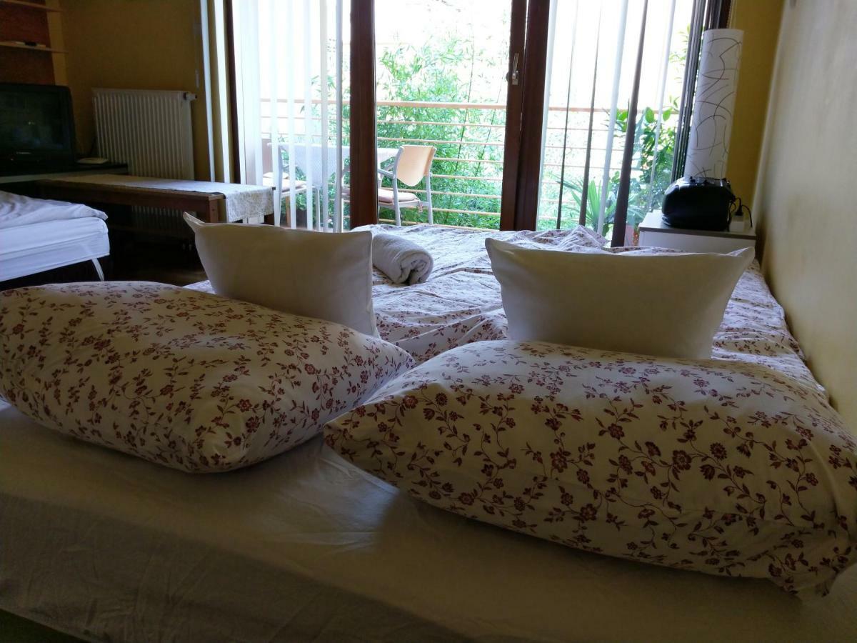 Mandarin Wellness Apartman Siófok Buitenkant foto